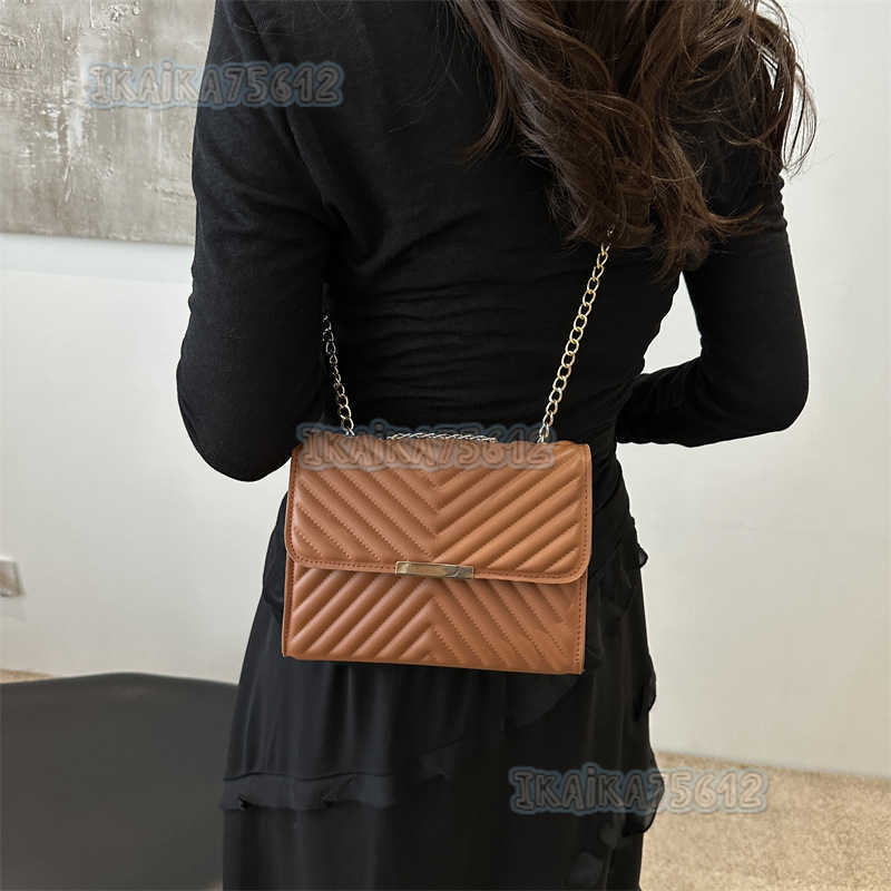 2025 New Personalized Niche Design Casual Solid Color Simple Small Bag Women Chain Shoulder Crossbody Small Square Bag H250804