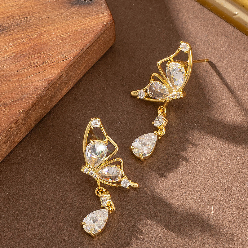 Korean Version New Fashion Super Fairy Exquisite Inlaid Zircon Butterfly Earrings for Women Versatile Elegant High-end Sier Needle Ear Jewelry