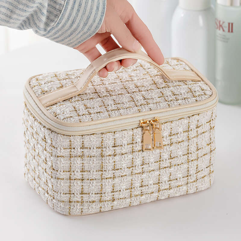 DHessentials Trendy Tweed Makeup Bag Large Capacity Cosmetic Organizer with Handle, Portable Toiletry Pouch for Travel (Beige/Black)