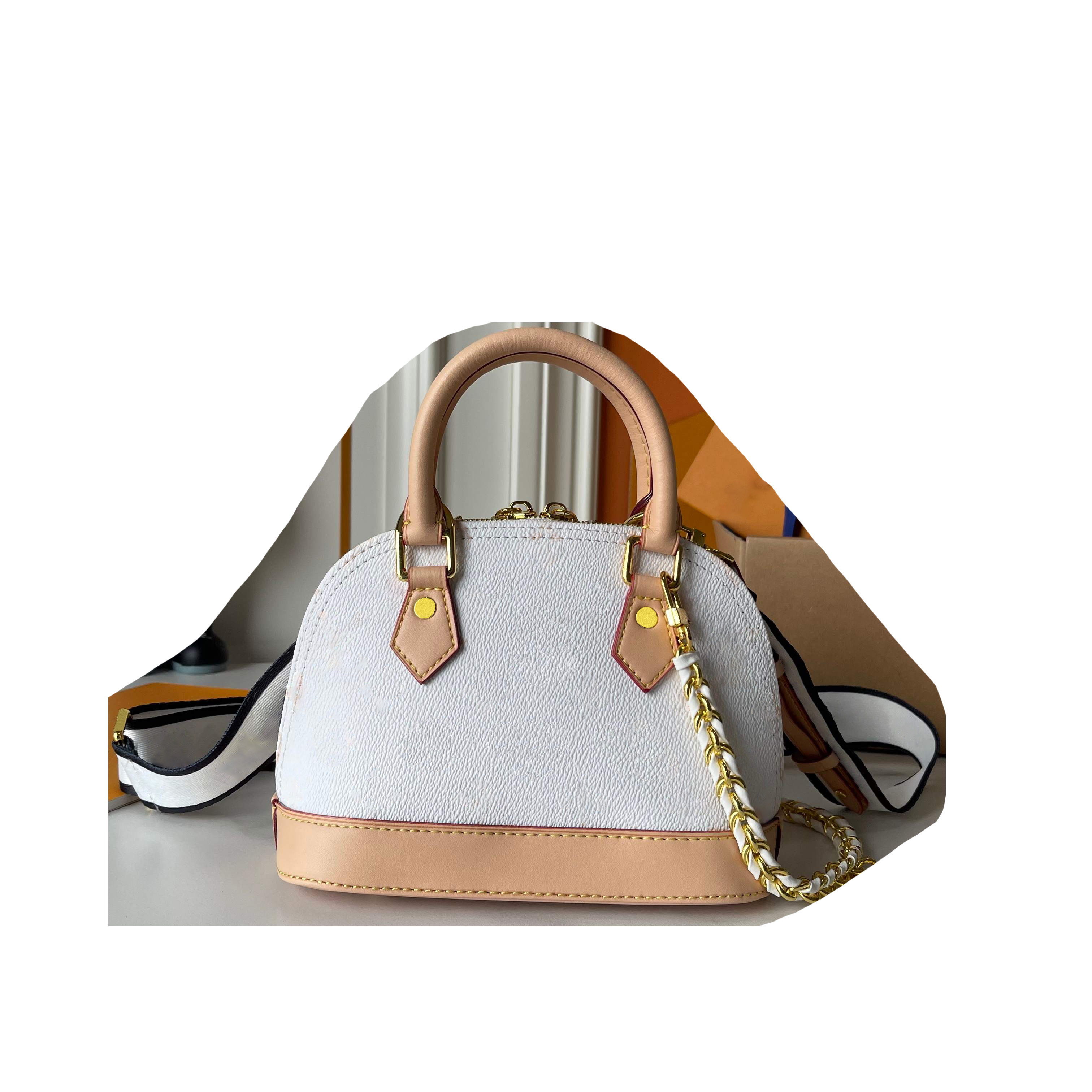 Designer bag handbag ladies bag crossbody bag shoulder bag L00015