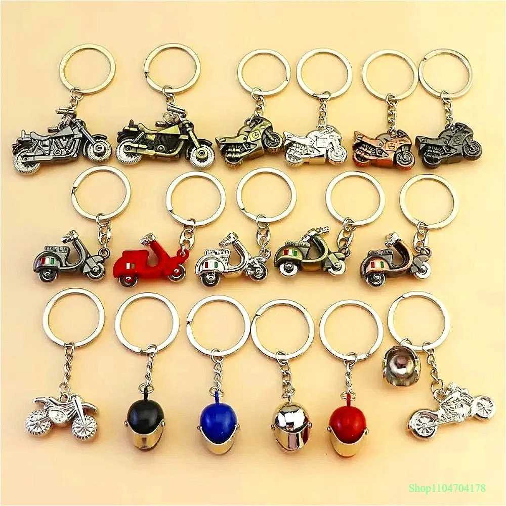 Originality Metal Stainless Moto 3D Simulation Keyring Backpack Key Ring Motorcycle Hobby Steel Keychain Pendant Chain Gift G250802