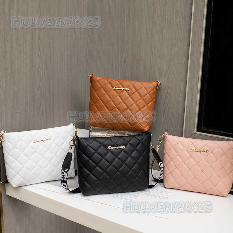 Minimalist Quilted Small Square Bag 2025 Autumn Winter New Fashion Womens Crossbody Phone Coin Purse Bucket Bag for Women H250804