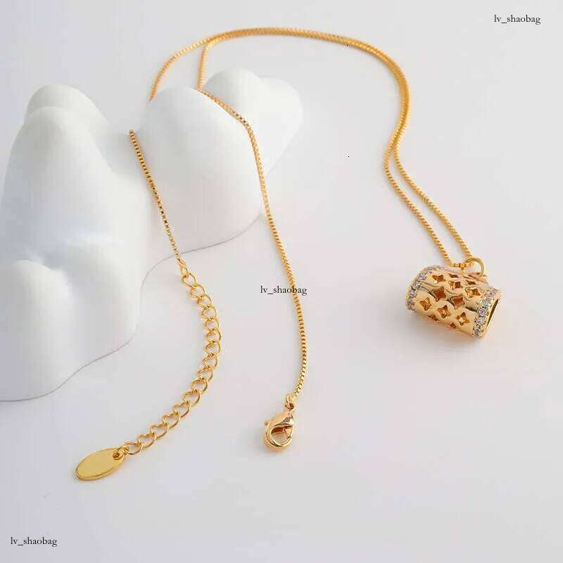 DHcollections French Light Elegant Necklace for Women Retro light style bag Pendant Personality Little Style
