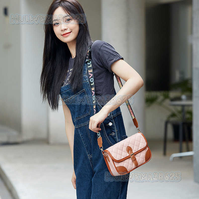 Womens Small Square Bag 2025 Summer New Fashion Embroidered Plaid Shoulder Bag Letter Chain Crossbody Bag H250804