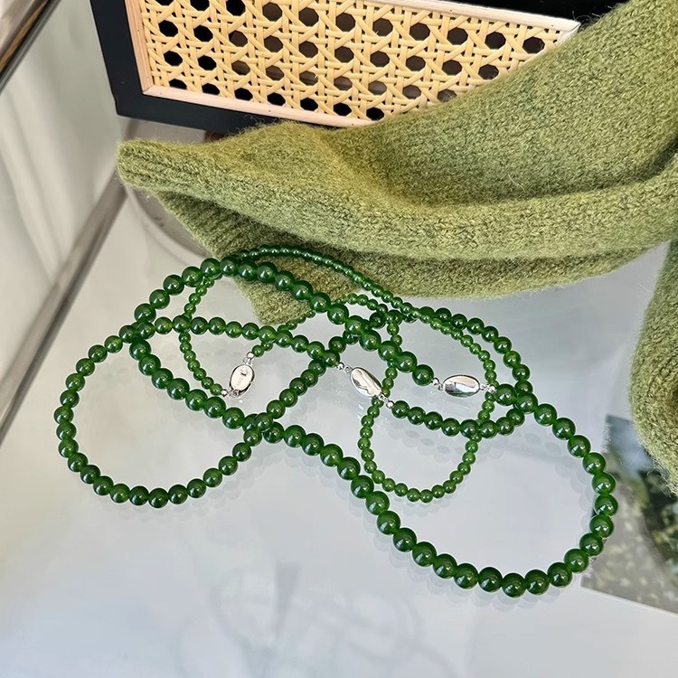 Chinese Neo Chinese Style Elegant Jade Green Simulated Chalcedony Beaded Necklace with Ingot Clasp Versatile Skin Brightening Collarbone Chain for Wom