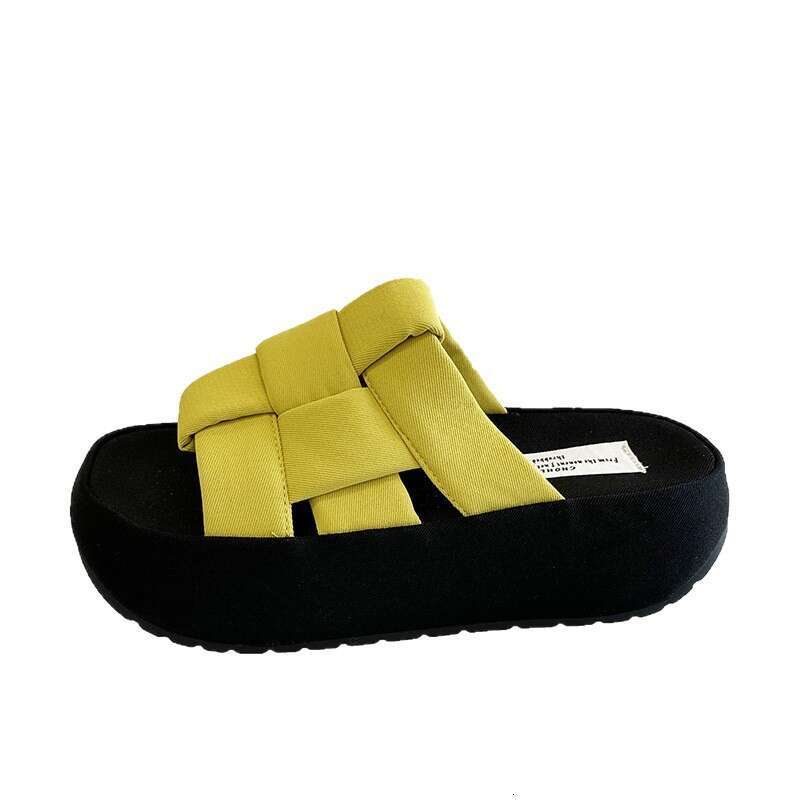 2025 New Women's Summer Outdoor Wear Thick Sole Height-Increasing Casual Beach Slide designer shoes Sandals with Skirt