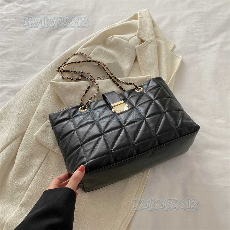 Casual Texture Personality Large Capacity Beautiful Tote Bag New Trendy Fashionable Handbag Simple Shoulder Bag H250804