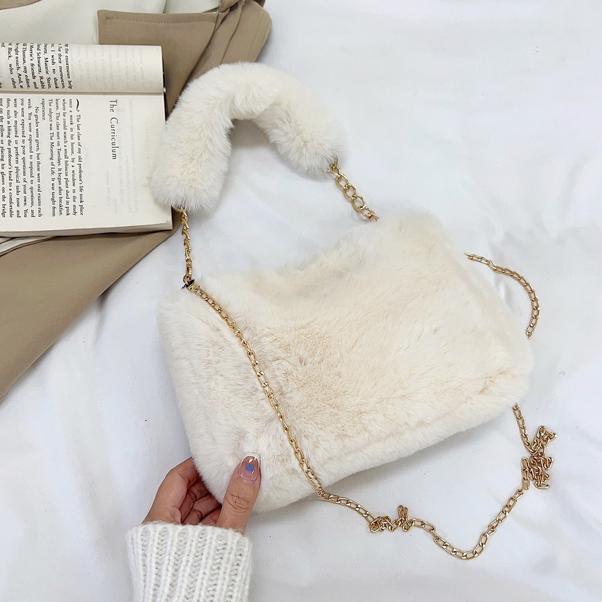 Womens Fluffy Cross Body Bag Soft Plush Backpack Artificial Fur Belt Pendant Large Capacity Womens Fashion Travel Bag 250120