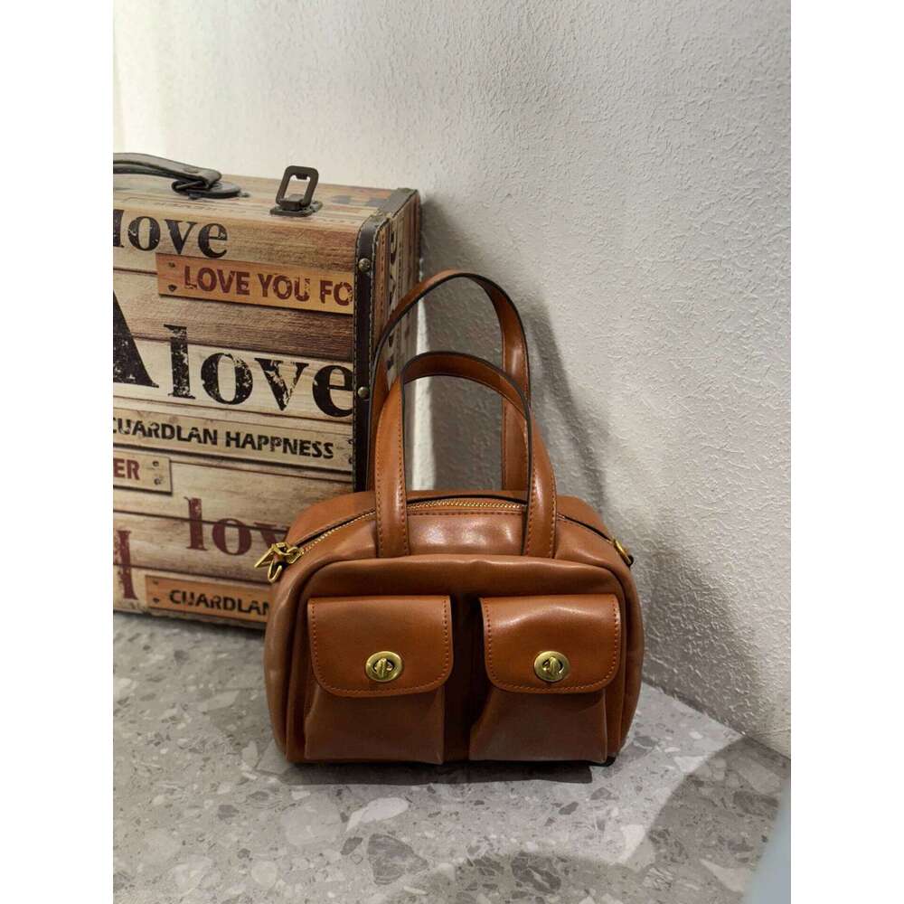 NEW Vintage Spicy Girl Style Multi-Pocket Underarm Women's Bag Niche Design Single Shoulder Motorcycle Soft Leather Handbag