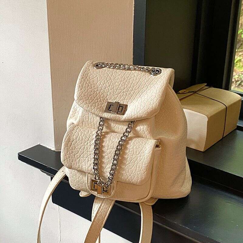 Small New Chain Women's Premium Sense Versatile School Bag Bucket Backpack For Travel