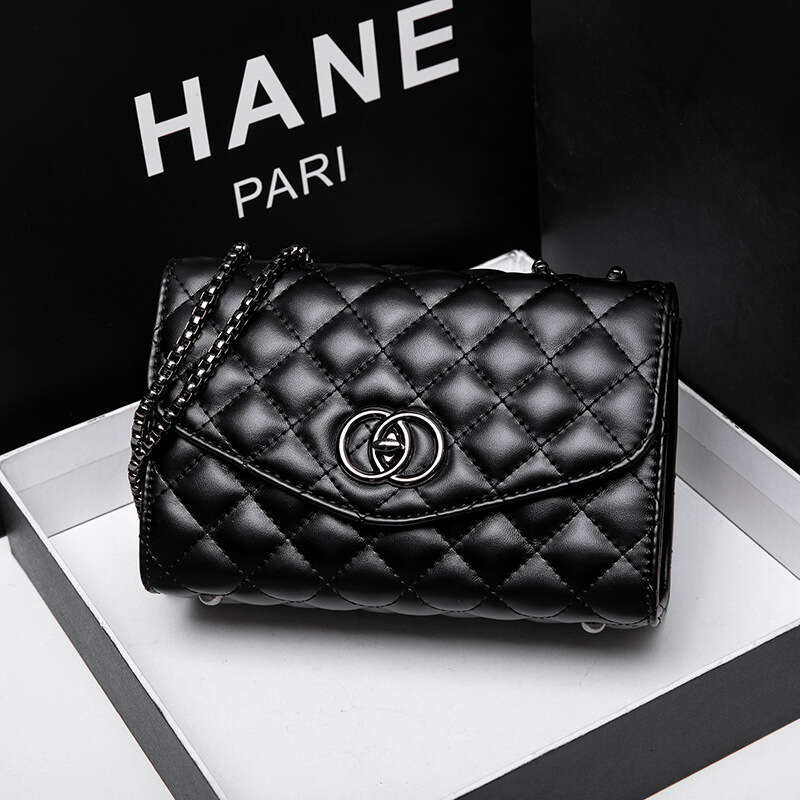 DHessentials Korean Style Women's Fashionable Multi-Use Commuter New 2025 Summer Simple Quilted Chain Small Square Bag Single Shoulder Crossbody