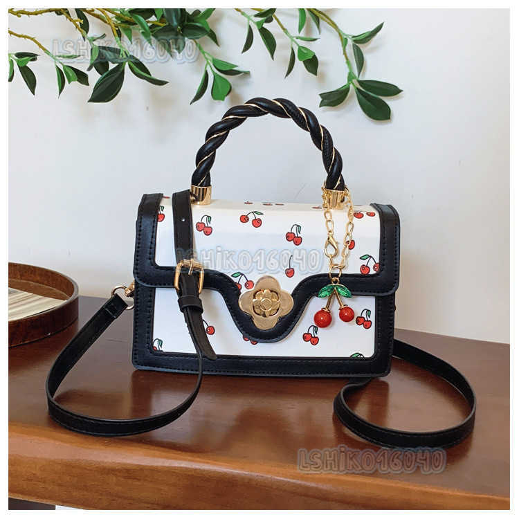 New Small Handbag for Women 2024 Autumn New Trendy and Versatile Crossbody Bag Stylish Handbag with a Sense of Fashion H250804