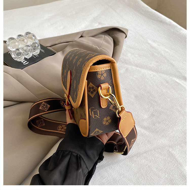 High-end women's bag women's autumn new European and American retro underarm bag temperament versatile one-shoulder crossbody bag
