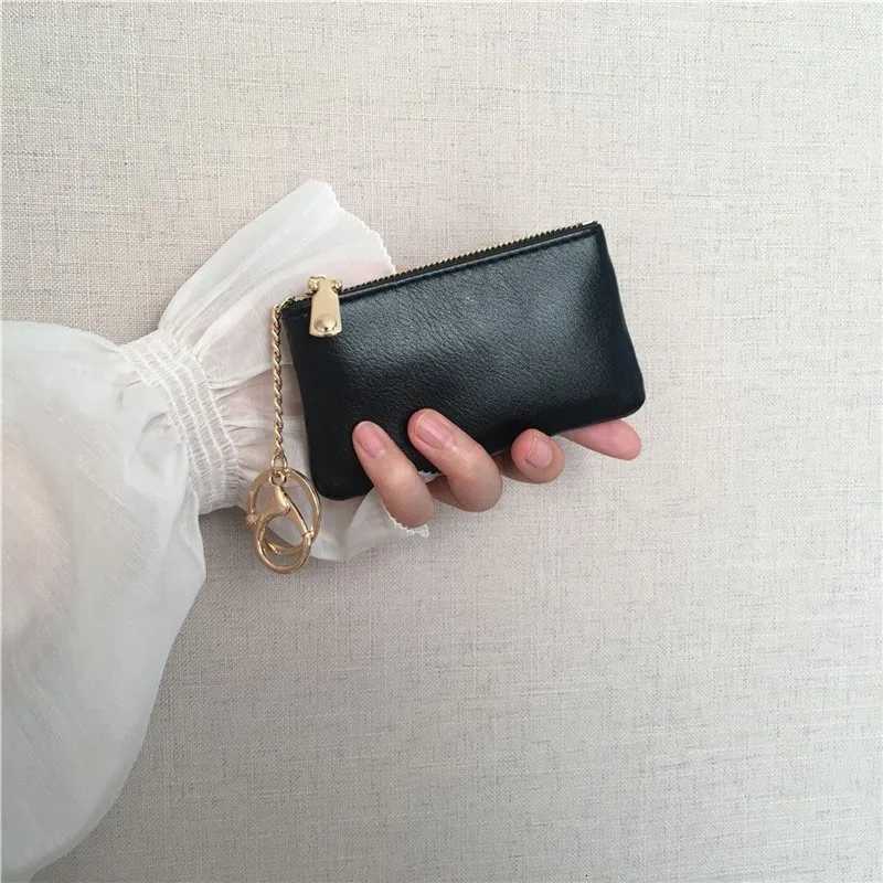 Small zipper change bag retro oil wax leather key bag womens card bag thin key bag red envelope car keychain. G250802