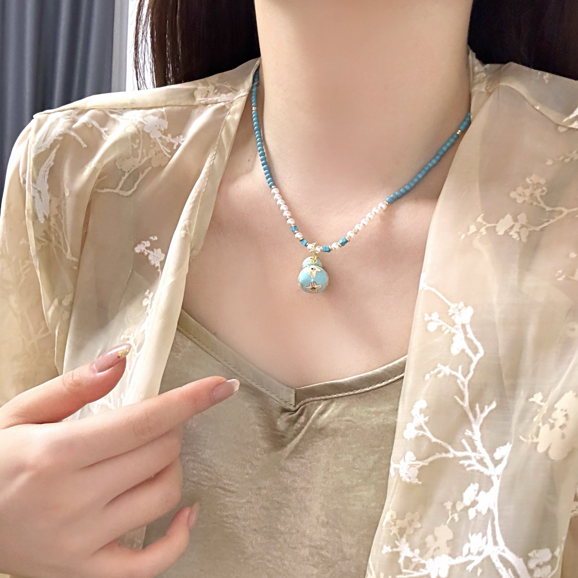Chinese Neo Chinese Style Summer Trending Dopamine Color Enamel Drizzle Gourd Beaded Necklace for Women Vibrant Elegant Jewelry Accessory