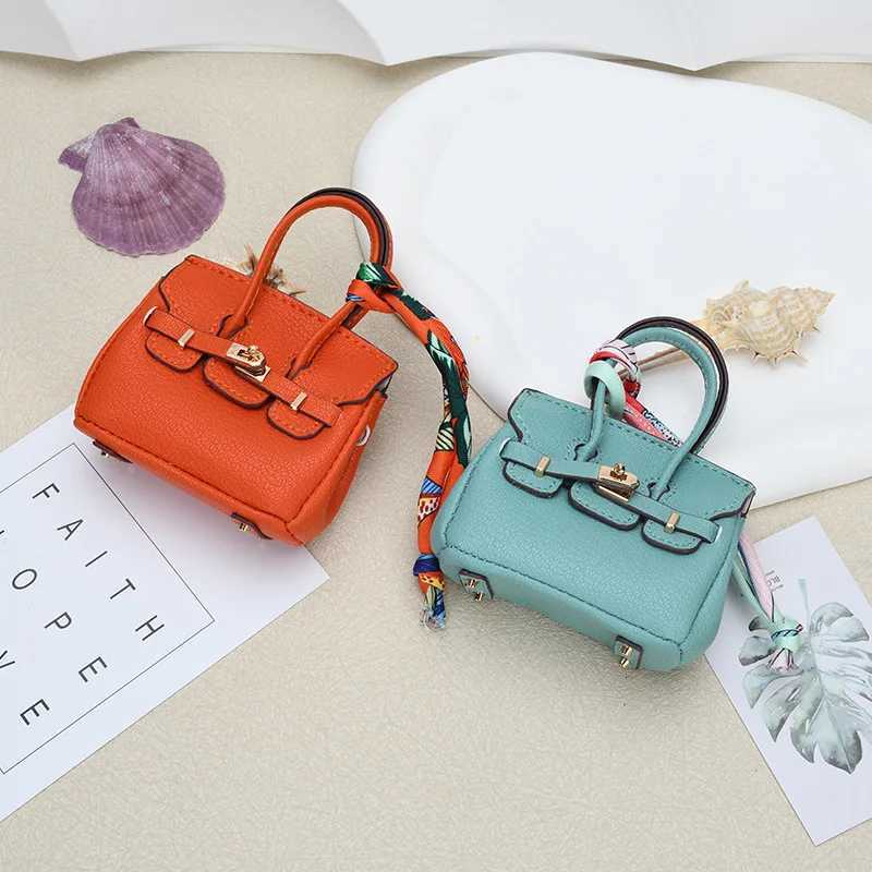 Mini Bag Pendant Small Keychain Case Accessory H Family Mini Earphone Bag Accessories Pendant Keychain Decoration Gift G250802