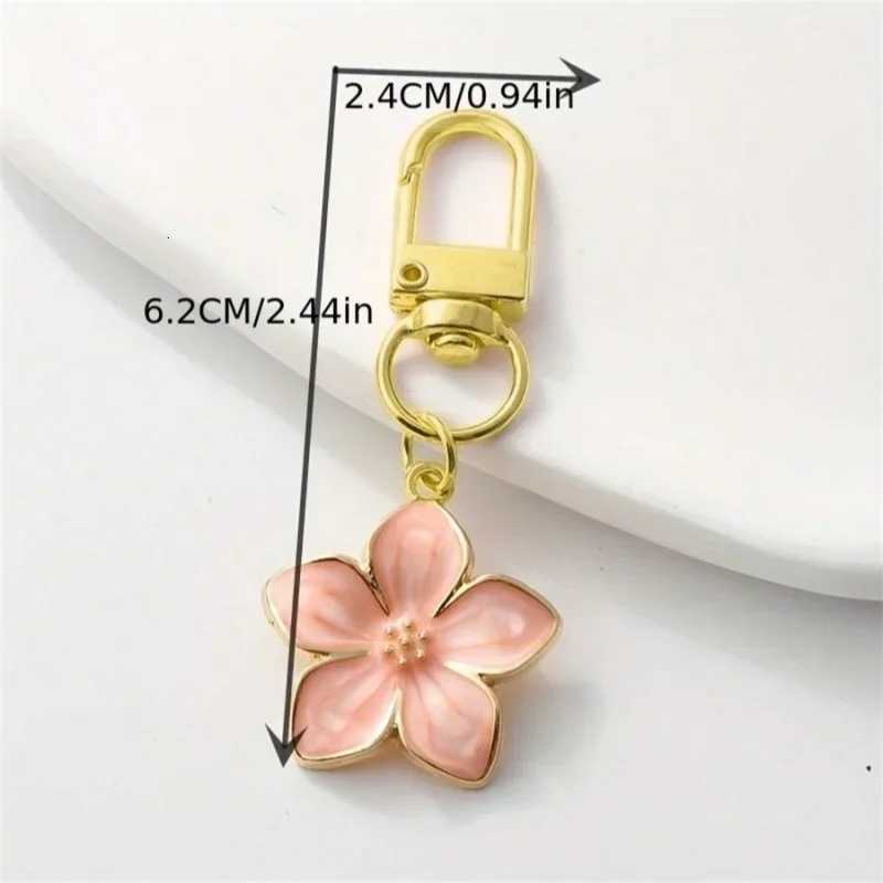 White Pear Blossom Keychain Cute Accessories Keychain Couple Matching Keyrings Pendant Wholesale Items For Boutique G250802