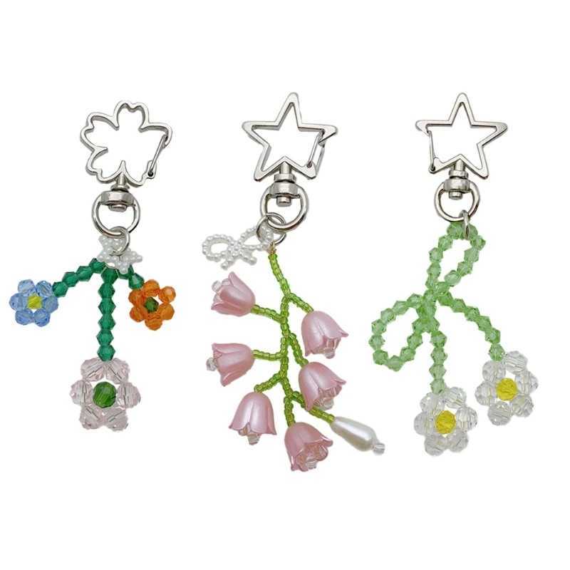 Flower Keychain Elegant Beads Holder Portable Keyrings Bag Pendant Suitable for Various Occasions G250802