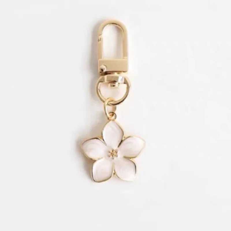 White Pear Blossom Keychain Cute Accessories Keychain Couple Matching Keyrings Pendant Wholesale Items For Boutique G250802