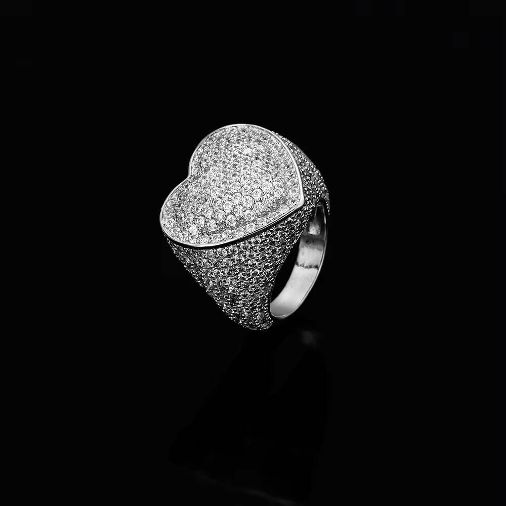 Hip Hop Diamond Heart Ring Women Full 3A Zircon 18k Gold Plated Iced Out Love Ring