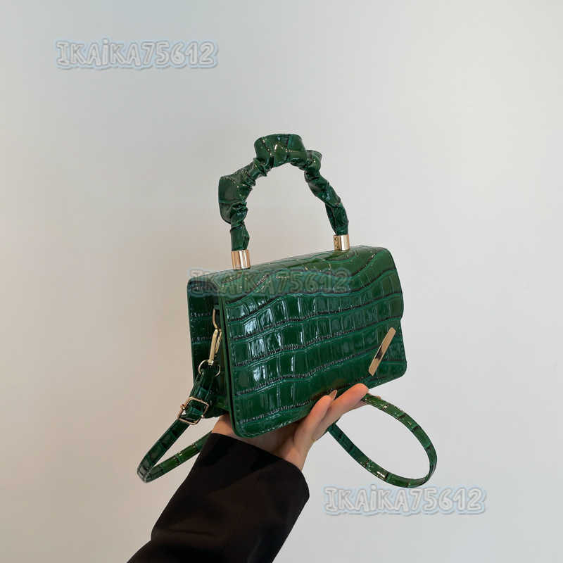 Minimalist 2025 Spring Summer New Casual Fashion Niche Aesthetic Crossbody Bag Small Square Bag Unique Stylish Shoulder Bag H250804