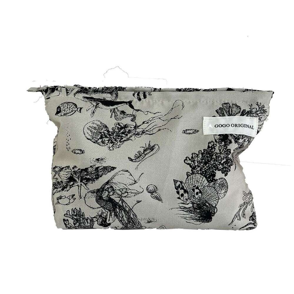 2023 Travel Cosmetic Bag - Cute Cartoon Makeup Organizer with Sea World Print, Lightweight Portable Toiletry Pouch