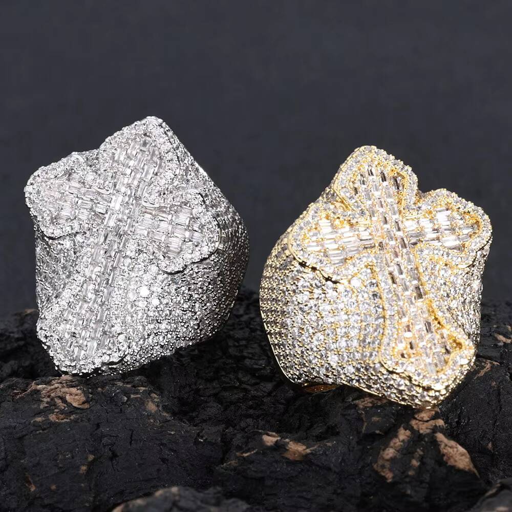 Hip Hop Rapper Jewelry Shiny Diamond Cross Ring for Men White Gold Plated Micro Pave Baguette Moissanite Cross Ring for Gift