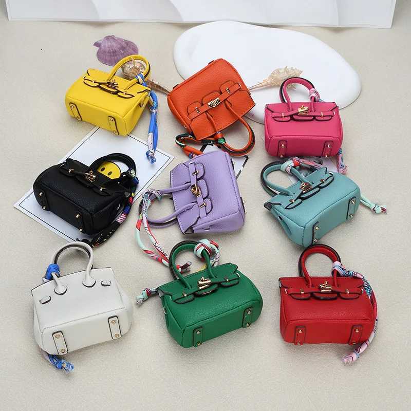 Mini Bag Pendant Small Keychain Case Accessory H Family Mini Earphone Bag Accessories Pendant Keychain Decoration Gift G250802