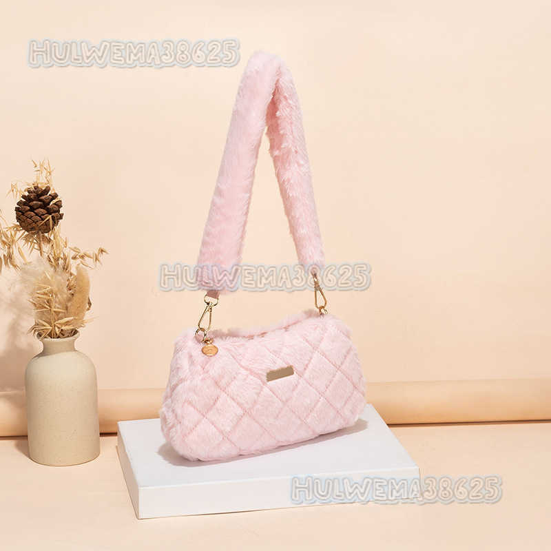 Womens Shoulder Bag 2025 New Material Embroidered Sheet Underarm Bag Casual Phone Bag H250804