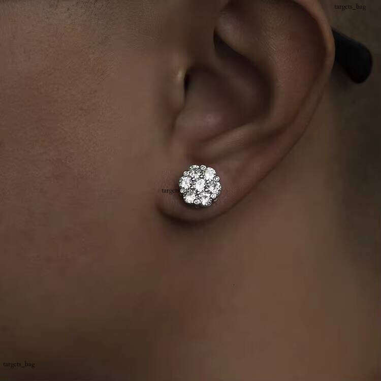 Fashion Flower Jewelry Solid Sier D Color Round Moissanite Stud Earrings for Women