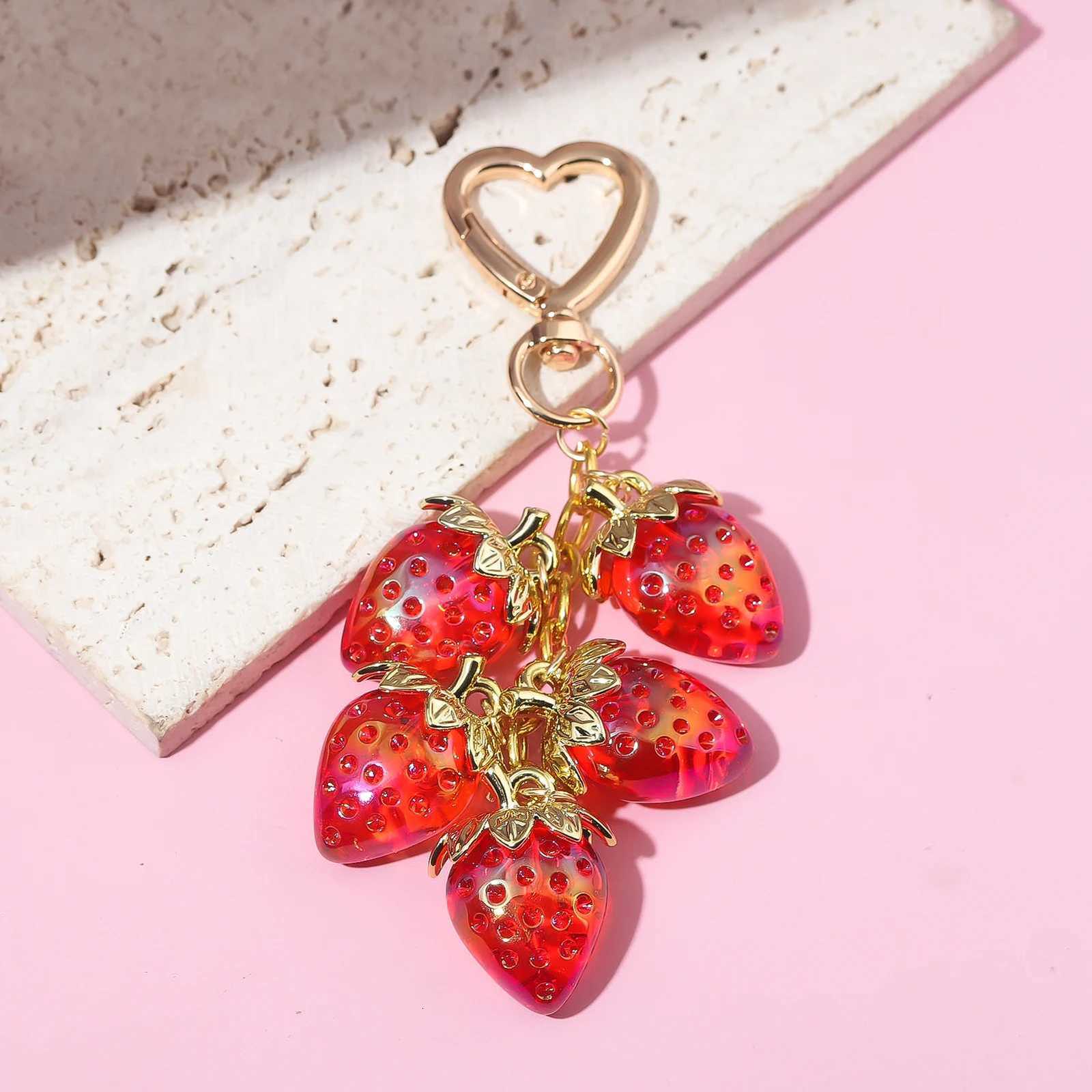 ute Strawberry Bag Pendant Keychain Kawaii Heart Flower Daisy Key Chain for Women Girls Bag Purse Pendant Accessories Gift G250802