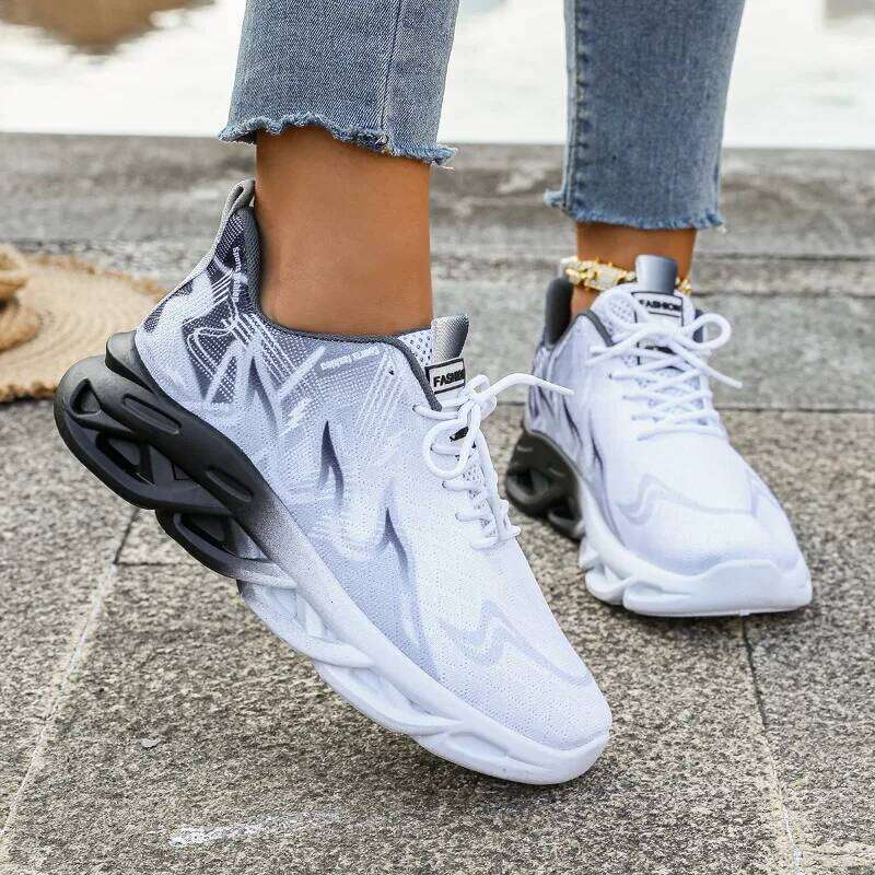 35-42 designer Women Casual Sports Breathable Lightweight Sneakers Anti-slip Flats Outdoor Running Walking Female Vulcanized Shoes