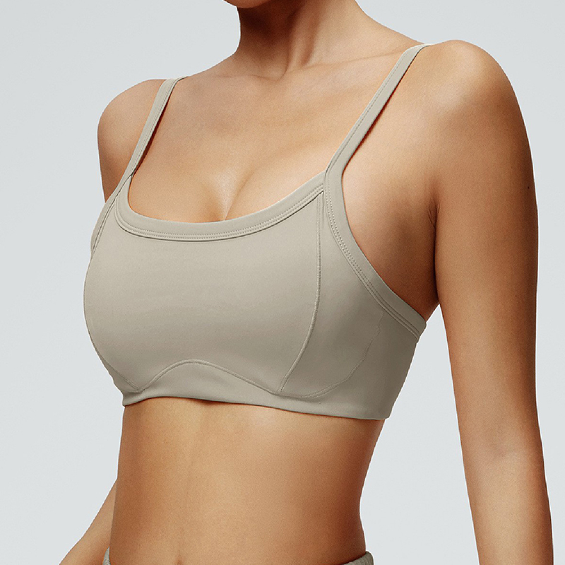 Soft and skin-friendly European and American styles, yoga bras, outdoor tops, and elastic fitness training clothing.