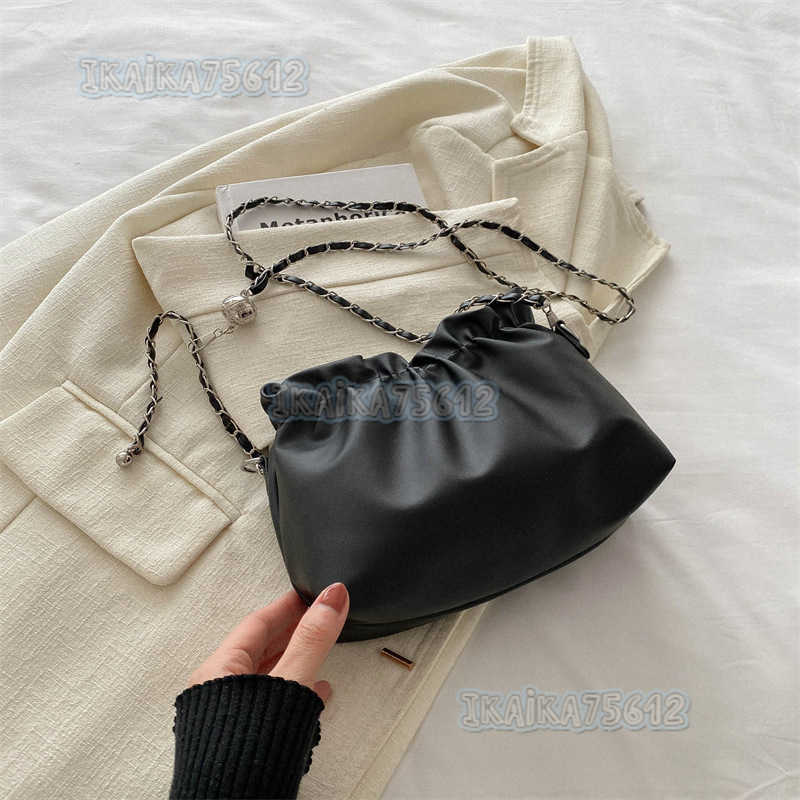 Niche Chain Crossbody Bag Personality Small Bag for Women 2025 New Trendy Fashion Aesthetic Single Shoulder Bucket Bag H250804