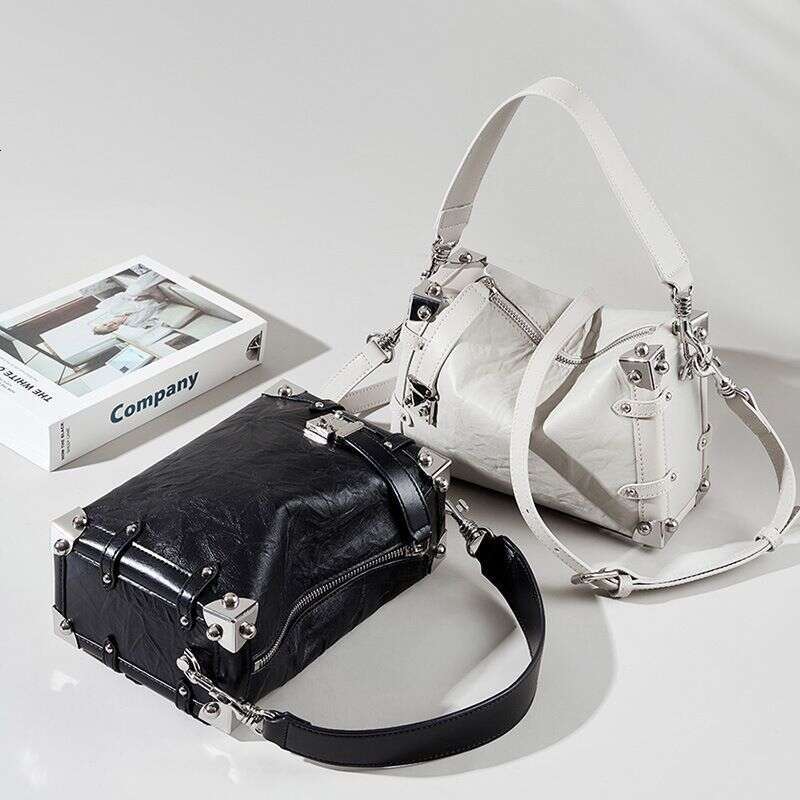 2025 Women's Leather Bag, New Square Head Layer Crossbody Bag