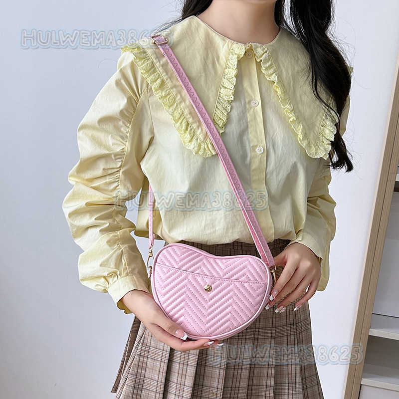 2025 New Womens Bag Trendy Fashion Small Crossbody Bag Heart-shaped Fashionable Shoulder Bag H250804