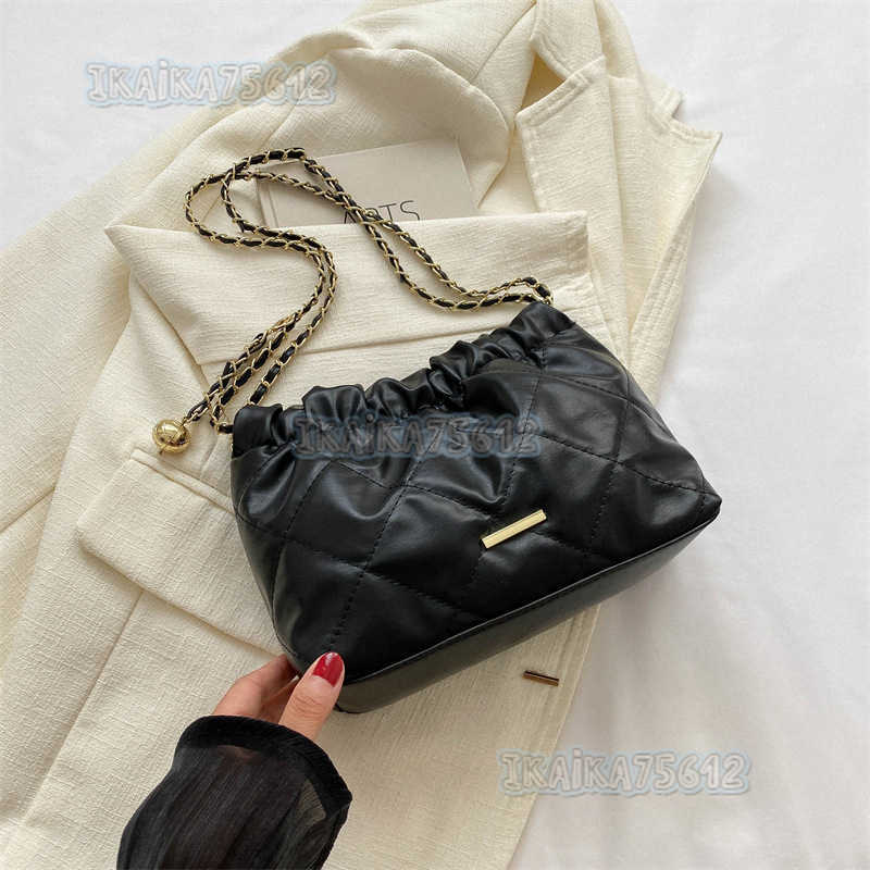 Trendy Bags 2025 Summer New Fashion Casual Commuter Shoulder Bag Simple Fashion Casual Tote Bag H250804