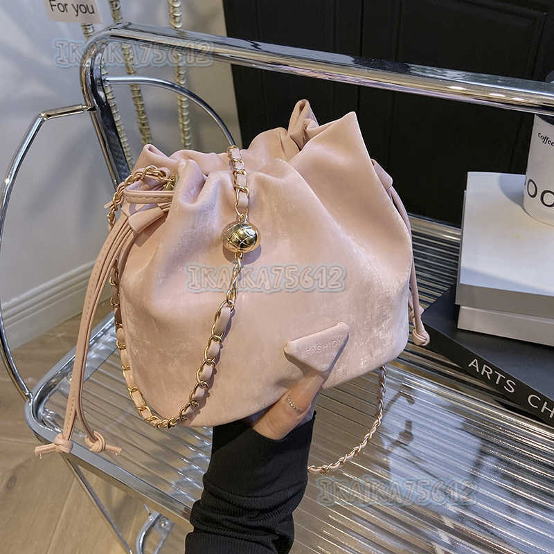 Simple New Fashion Bucket Bag Crossbody Bag Trendy Chain Handbag Womens Bag 2025 Spring Elegant Shoulder Bag H250804