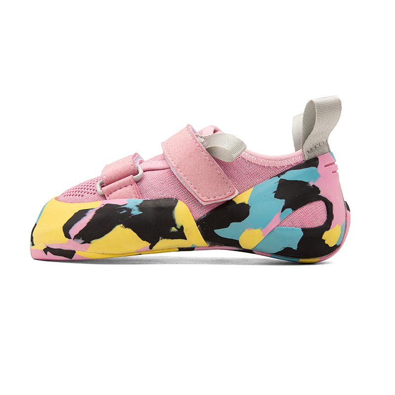 Outdoor climbing shoes for children: beginners, competitive, outdoor bouldering, professional, indoor sports shoes for boys and girls. Non-slip and du