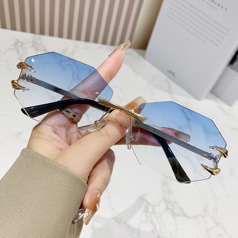 Designer Sunglasses For Women Men Oversized Sunglasses Frame Polarized Lens Goggle Pilot PC Frame UV400 Eyewear Luxury Style Sunglasses DU0990
