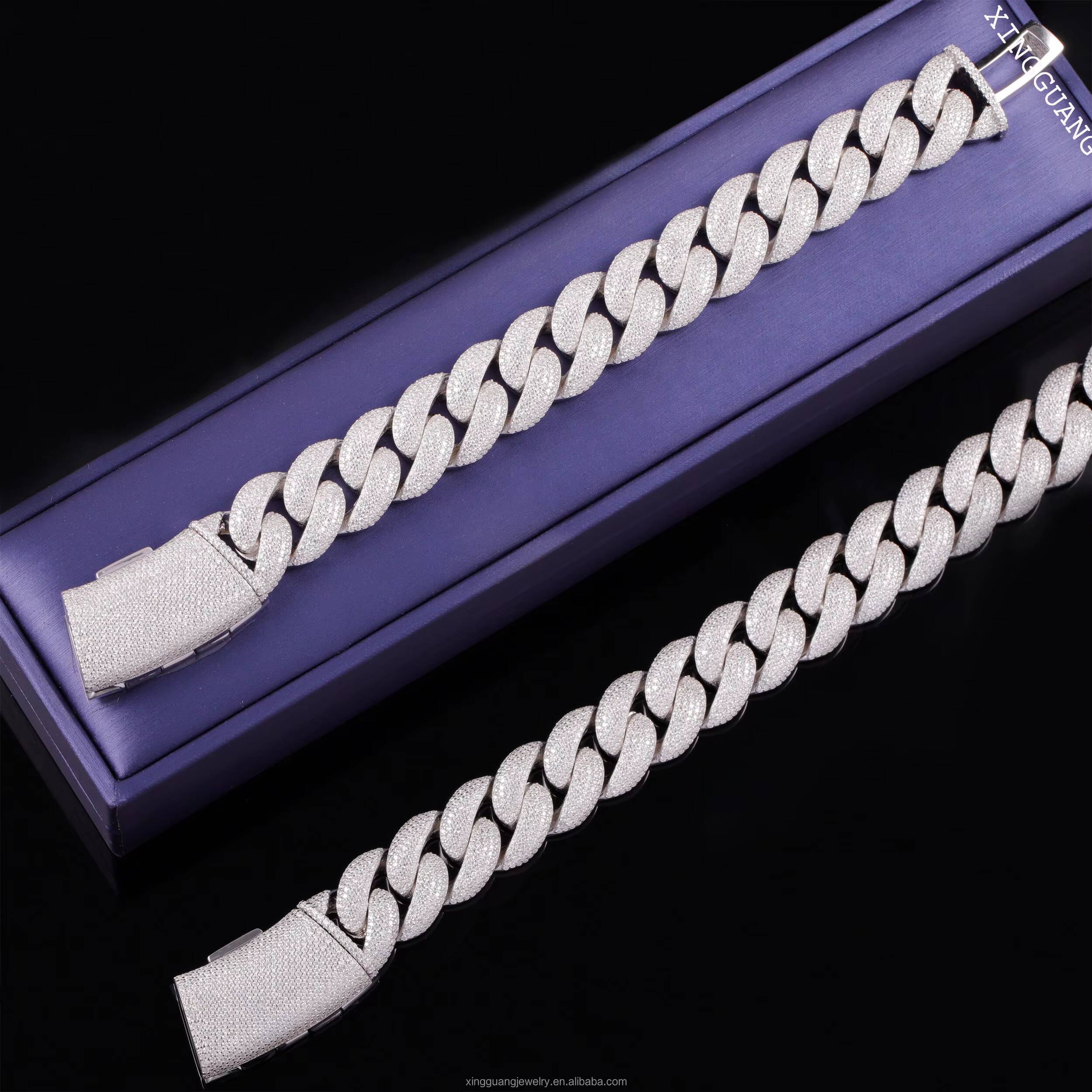 Hip Hop Jewelry 18mm Iced Out Moissanite Cuban Link Chain Bracelet S925 Silver Pass Tester VVS Diamond Cuban Bracelet
