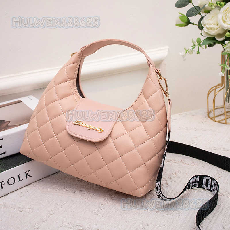 2025 Embroidered Quilted Handbag Fashion Trendy Shoulder Bag Wide Strap Crossbody Womens Bag H250804