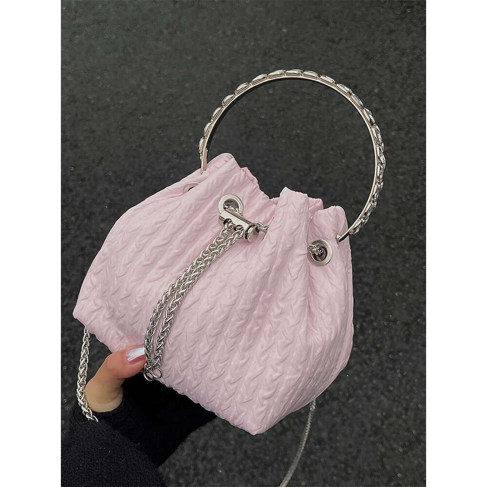 Korean Style Rhinestone Chain Handbag Fashion High-end Drawstring Bucket Sweet Niche Crossbody Bag for Women