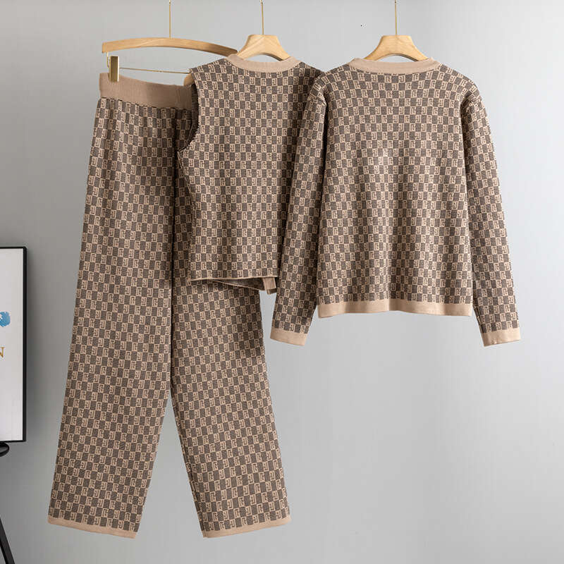 Women's Spring And Autumn Little Chanel Style Sleeveless Vest Cardigan Jacket Wide-Leg Pants Knitted Three-Piece Set