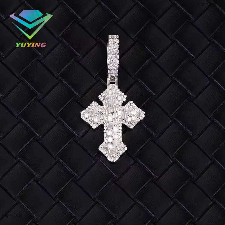 Sier Cross Pendant With VVS Moissanite Dia Hip Hop Jewelry for Fashion Design