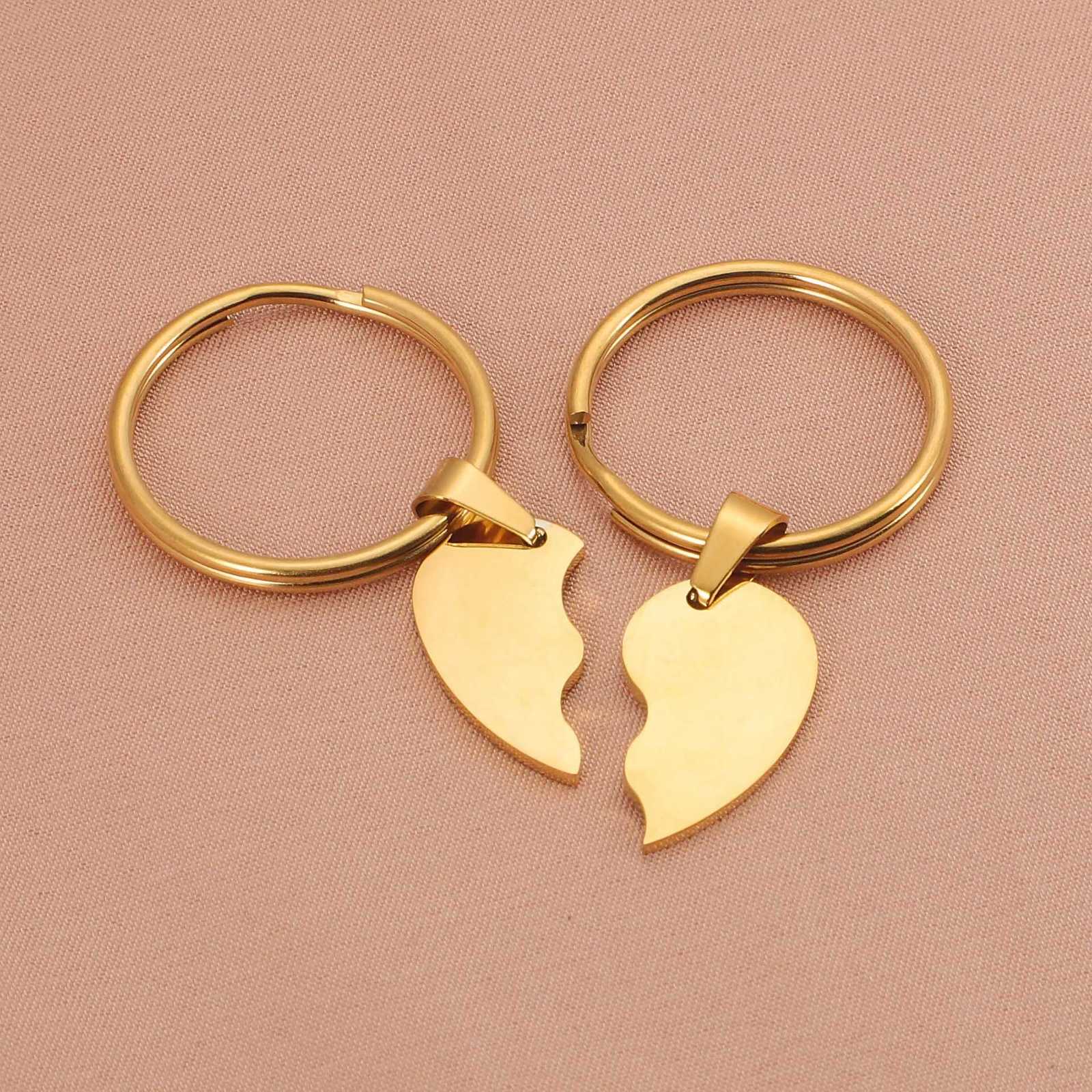 10 pairs lot Broken Heart Pendant Key Chains for Women Couple Street Style Fashion Jewelry Bag Pendant Gift G250802