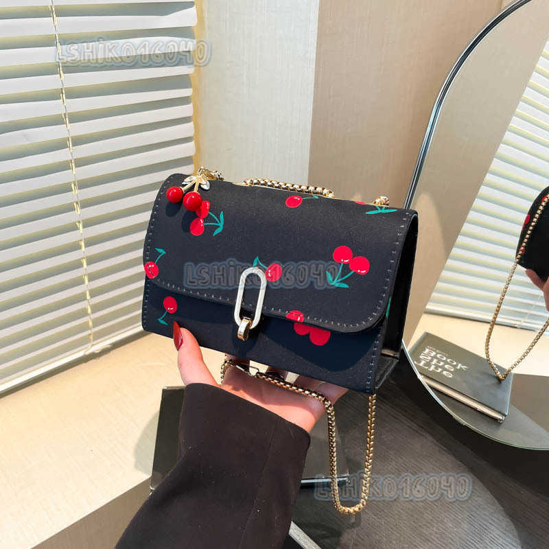 2025 New Fashionable Casual Saddle Bag Style Fresh Sweet Cherry Print Single Shoulder Crossbody Bag H250804
