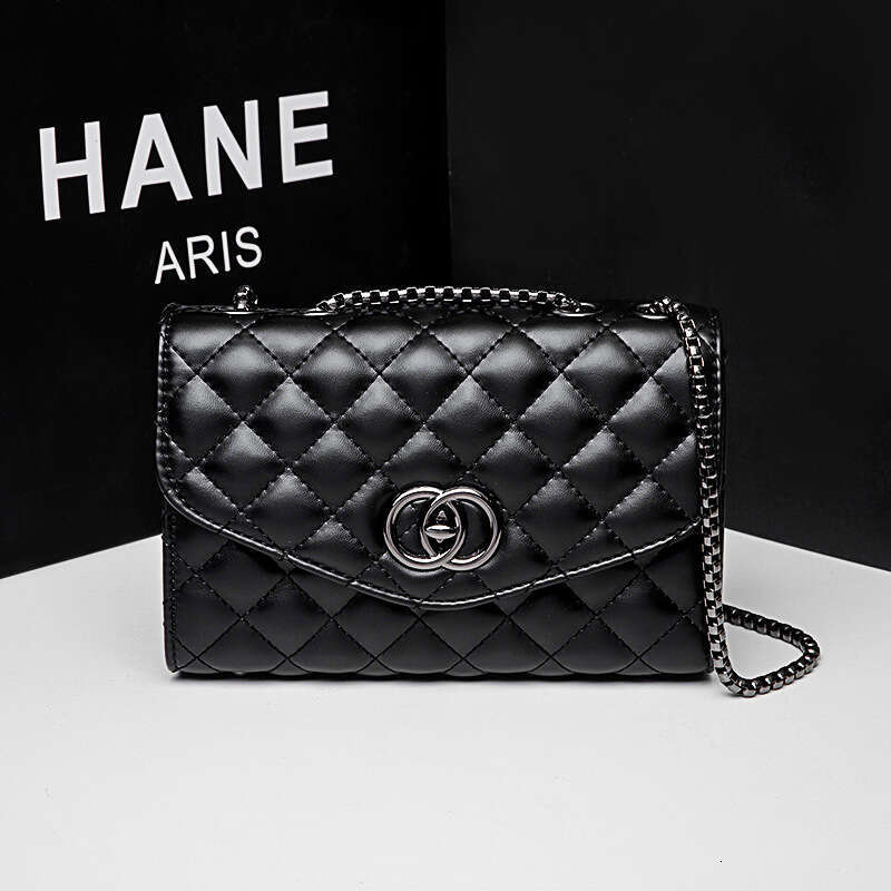 DHessentials Korean Style Women's Fashionable Multi-Use Commuter New 2025 Summer Simple Quilted Chain Small Square Bag Single Shoulder Crossbody