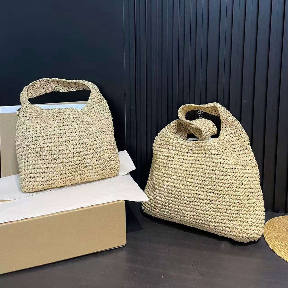 Designer Women Luxury Handbag Raffias Hand-Embroidered Straw Quality Beach Large Capacity Totes Shopping bag Shoulder Bag Summer seaside vacation bag travel bag