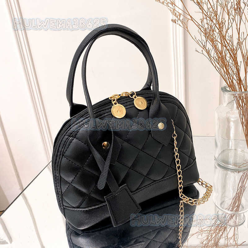 2025 Simple Chain Bag Autumn and Winter New Fashion Rhombic Shell Bag Color Contrast Womens Handheld Womens Bag Shoulder Bag H250804
